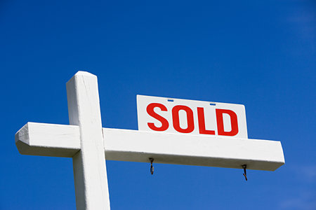 Sold signの写真素材