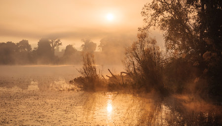 Myanmar, Hsipaw, Sunrise over lakeの写真素材