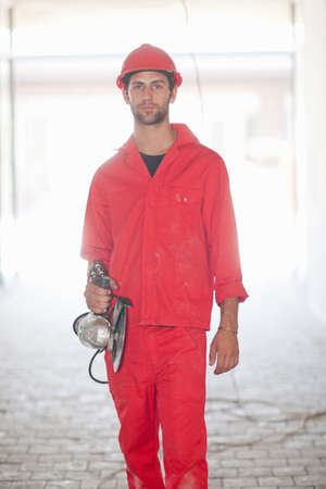 Building contractor with circular saw