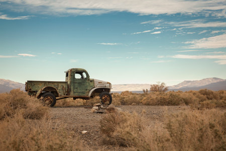 Abandoned truck in desert landscape, Trona, California, USAの写真素材
