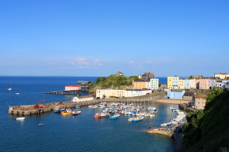The beautiful seaside town of Tenby and its Harbour, Pembrokeshire in Walesの写真素材
