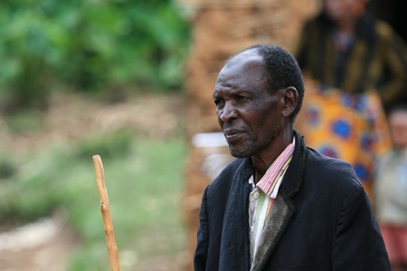DR CONGO - NOV 2ND : Refugees cross from DR Congo into Uganda at the border village of Busanza in Kisoro district on 2nd November 2008のeditorial素材