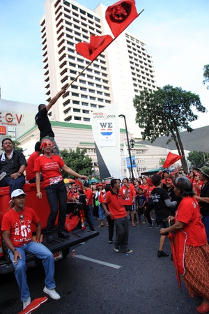 BANGKOK - NOV 19: Red Shirts Protest Demonstration - Bangkok, Thailand (19th November 2010)のeditorial素材