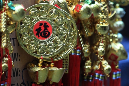 BANGKOK - JANUARY 23 : Chinese New Year 2012 - Gold Decorations in Chinatown, Bangkok, Thailandのeditorial素材