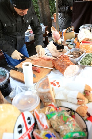 LONDON, UK - JANUARY 13 : International Ice Sculpting Festival 2012のeditorial素材