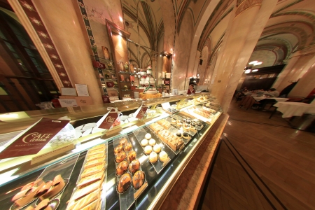 Traditional Central Cafe Coffe House in Vienna,Austriaのeditorial素材