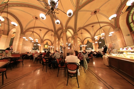 Traditional Central Cafe Coffe House in Vienna,Austriaのeditorial素材