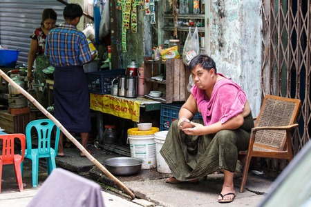 YANGON, MYANMAR - JUNE 12 2015: on one of the hottest recorded days before monsoon season in Yangon, Myanmar.のeditorial素材