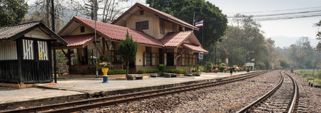MAE TAN NOI, THAILAND - MARCH 22 2015: Remote train station Mae Tan Noi on one of the hottest recorded days in Northern Thailand.のeditorial素材