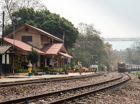 MAE TAN NOI, THAILAND - MARCH 22 2015: Remote train station Mae Tan Noi on one of the hottest recorded days in Northern Thailand.のeditorial素材