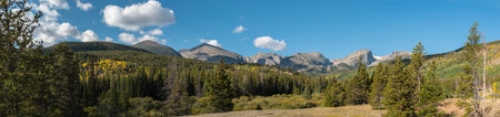 View of a mountain in the Rocky Mountains, United Statesの写真素材