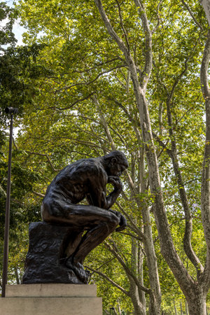 PHILADELPHIA, USA - AUGUST 22, 2019: Famous sculpture of The Thinker in Philadelphia from the sculptor Auguste Rodin, USAのeditorial素材