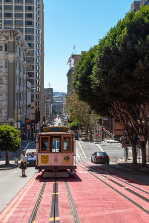 MT. RUSHMORE, USA - SEPTEMBER 20, 2019: Famous historic Cable Car on the streets of San Francisco, USAのeditorial素材