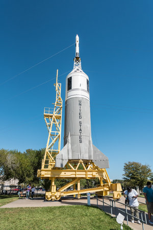 HOUSTON, TEXAS - NOVEMBER 02, 2018: A NASA space shuttle in the museum in Houston, Texas, USAのeditorial素材
