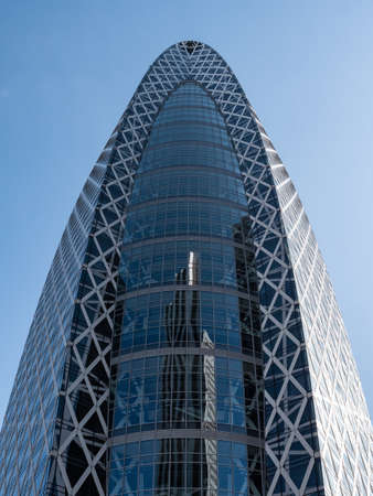 Tokyo, Japan - 17 11 2019: The front of the iconic Mode Gakuen Cocoon in Shinjukuのeditorial素材