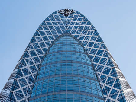 Tokyo, Japan - 17 11 2019: The front of the iconic Mode Gakuen Cocoon in Shinjukuのeditorial素材