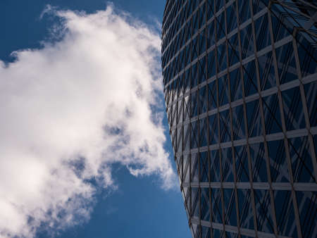 Tokyo, Japan - 17 11 2019: The side of the iconic Mode Gakuen Cocoon in Shinjukuのeditorial素材