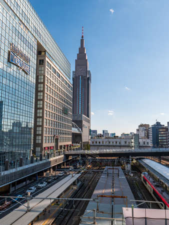Tokyo, Japan - 17 11 19: A view of Takashimaya Times Square and the NTT Docomo building near Shinjukuのeditorial素材