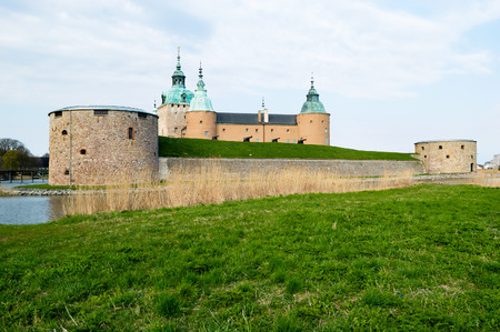 Vista over Kalmar castle in southern Sweden のeditorial素材