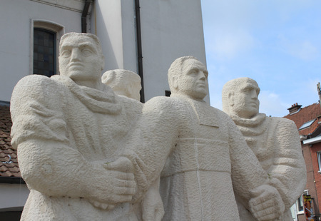 AALST, BELGIUM, JULY 9 2016: Statue to commemorate the Flemish priest Adolf Daens. He is known for his socio-political involvement and as founder of the Daensist movement. He is a local folk hero.のeditorial素材