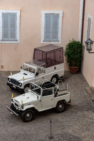 Rome 8 March 2020. The Vatican gardens of the papal residence, well-kept fountains and trees.のeditorial素材