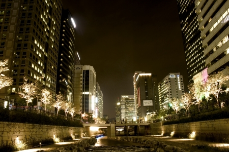 Beautiful night view in South Korea , Seoul   Cheonggyecheon  のeditorial素材