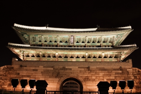 Beautiful night view in South Korea,  Seoul ,  Namdaemun のeditorial素材