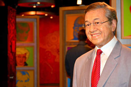 BANGKOK, TH - DEC 13: Former Prime Minister of Malaysia Mahathir Mohamad wax figure at Madame Tussauds on December 13, 2016 in Bangkok, Thailand.のeditorial素材