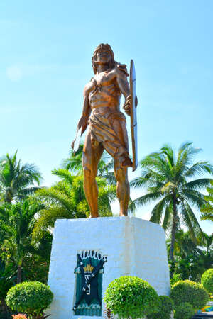 CEBU, PH - OCT. 8: Lapu Lapu Shrine on October 8, 2016 in Mactan Island, Cebu, Philippines. The Lapu Lapu shrine is a 20 meter bronze memorial statue erected on Mactan Island, Cebu, Philippines.のeditorial素材