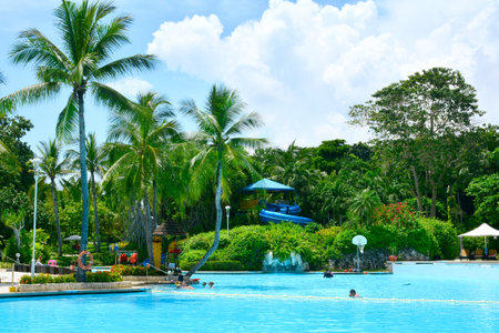 CEBU, PH-OCT. 8: Shangri-La's Mactan Resort and Spa swimming pool on October 8, 2016 in Lapu Lapu, Cebu, Philippines. Its upmarket beachfront resort is 8 km from Mactan-Cebu Int'l Airport.のeditorial素材