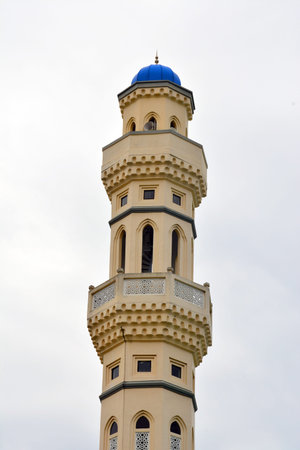 KOTA KINABALU, MY - JUNE 21: Masjid Bandaraya Kota Kinabalu Mosque facade on June 21, 2016 in Kota Kinabalu, Malaysia.のeditorial素材