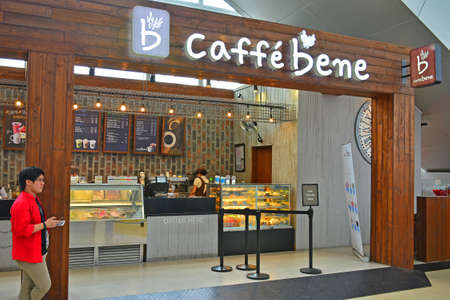 PASAY, PH - NOV 30 - Caffebene facade and coffee shop signage on November 30, 2017 in Pasay, Philippines.のeditorial素材