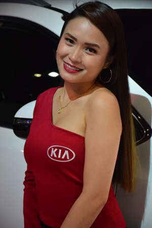 PASAY, PH - APRIL 7 - Kia motors female model at Manila International Auto Show on April 7, 2019 in Pasay, Philippines.のeditorial素材