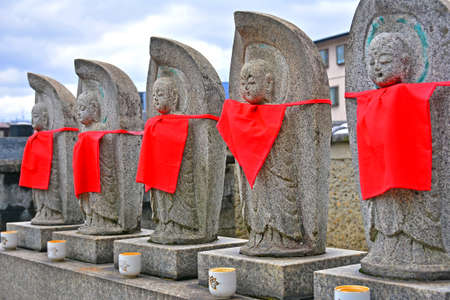 KYOTO, JP - APR 12 - Japanese Buddha stone statue carvings on April 12, 2017 in Kyoto, Japan.のeditorial素材