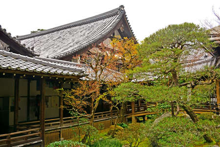 KYOTO, JP - APRIL 10 - Eikando Zenrinji temple roof on April 10, 2017 in Kyoto, Japan. Eikando formally known as Zenrinji Temple, belongs to the Jodo sect of Japanese Buddhism.のeditorial素材