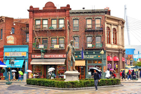 OSAKA, JP - APRIL 7 - New York theme various neighboring building facade at Universal Studios Japan on April 7, 2017 in Osaka, Japan.のeditorial素材