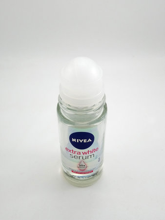 MANILA, PH - OCT 6 - Nivea extra white deodorant anti perspirant on October 6, 2020 in Manila, Philippines.のeditorial素材
