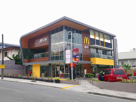 SAN JUAN, PH - NOV 10 - Mcdonalds restaurant facade on November 10, 2020 in San Juan, Philippines.のeditorial素材