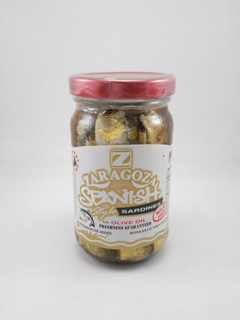 MANILA, PH - OCT 27 - Zaragoza Spanish style sardines in olive oil on October 27, 2020 in Manila, Philippines.のeditorial素材