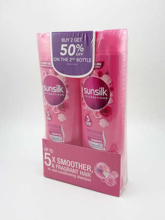 MANILA, PH - NOV 25 - Sunsilk co creations 5 flower essences shampoo on November 25, 2020 in Manila, Philippines.のeditorial素材