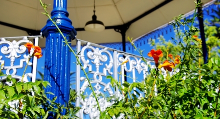 Detail of the bandstand and flowersの写真素材