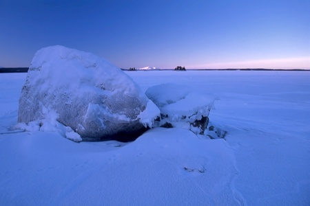 Beautiful winter landscape of snowy lakeの写真素材