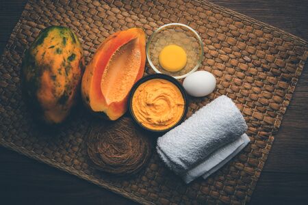 Papaya Face mask for acne treatment, selective focusの写真素材