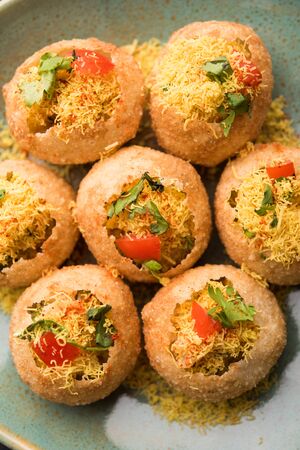 Sev puri - Indian snack and a type of chaat. Popular in Mumbai/pune from Maharashtra. it's a roadside food also served as a starter in restaurantsの写真素材