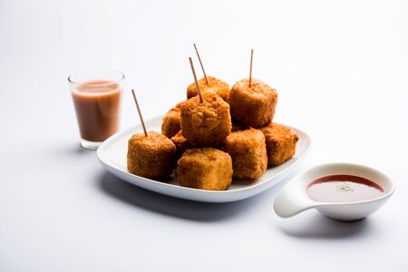 Crispy Paneer popcorn is a popular party snack and an appetiser. selective focusの写真素材