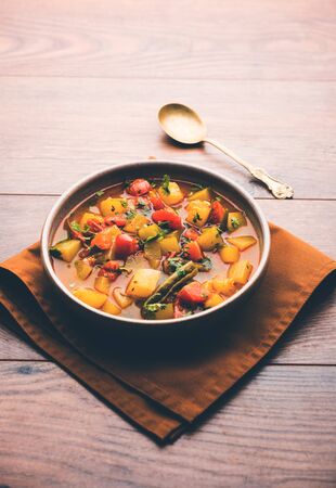 Lauki/doodhi ki Sabji also known as bottle gourd curry. served in a bowl or karahi. selective focusの写真素材
