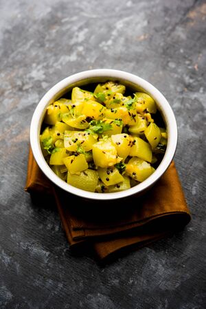 Lauki/doodhi ki soothe Sabji also known as bottle gourd dry sabzi. served in a bowl or karahi. selective focusの写真素材