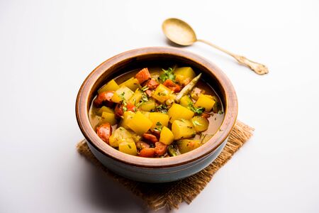 Lauki/doodhi ki Sabji also known as bottle gourd curry. served in a bowl or karahi. selective focusの写真素材