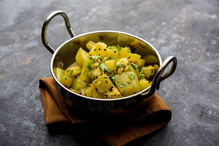 Lauki/doodhi ki soothe Sabji also known as bottle gourd dry sabzi. served in a bowl or karahi. selective focusの写真素材