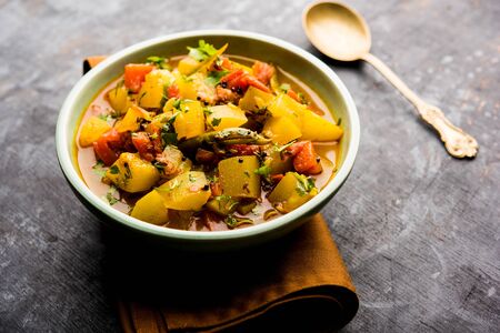 Lauki/doodhi ki Sabji also known as bottle gourd curry. served in a bowl or karahi. selective focusの写真素材